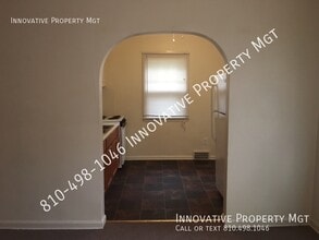 702 Thomson St in Flint, MI - Building Photo - Building Photo