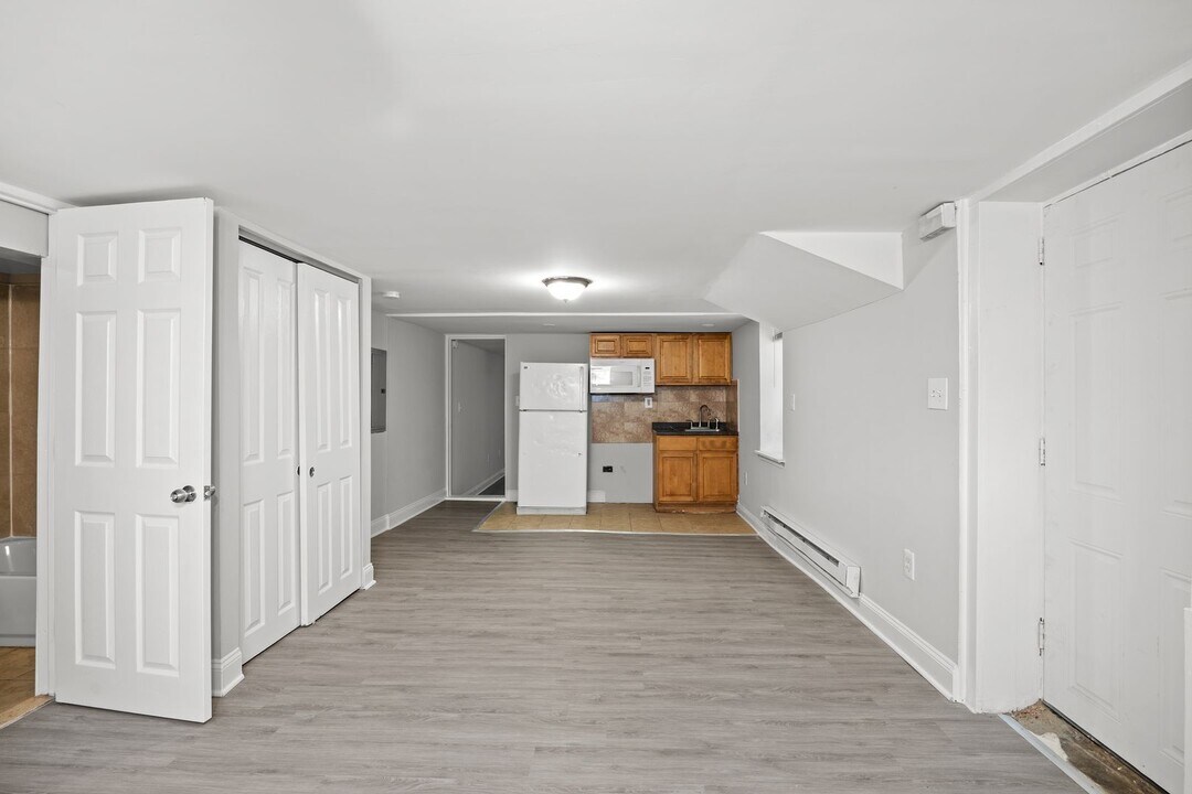 6641 Ogontz Ave in Philadelphia, PA - Building Photo