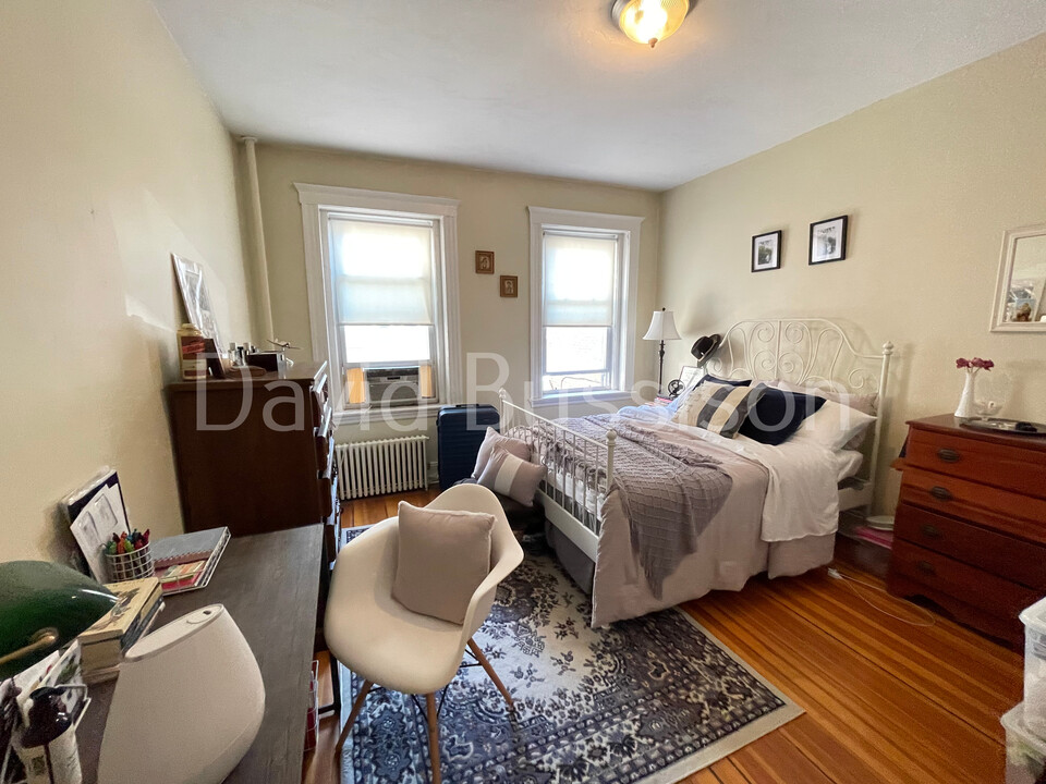 1124 Commonwealth Ave, Unit 1A in Boston, MA - Building Photo