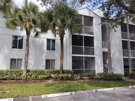 2510 SE Anchorage Cove in Port St. Lucie, FL - Foto de edificio - Building Photo