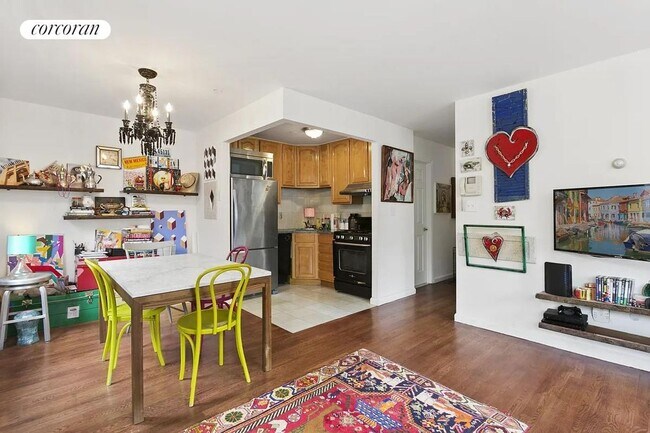 753 E 5th St in New York, NY - Building Photo - Building Photo