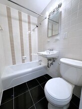 164 N Beacon St in Boston, MA - Foto de edificio - Building Photo