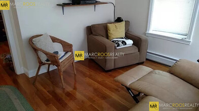 10 Leverett St, Unit 1 in Brookline, MA - Building Photo - Building Photo