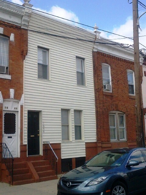 1644 S 24th St in Philadelphia, PA - Building Photo - Building Photo