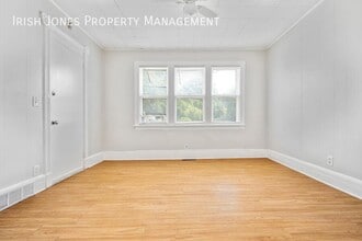 84 10th St in Buffalo, NY - Building Photo - Building Photo
