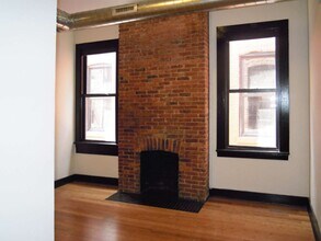 2012 E Carson St in Pittsburgh, PA - Building Photo - Building Photo