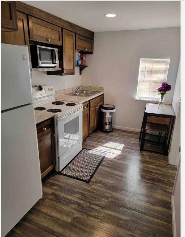 property at 8041 Howard Dr