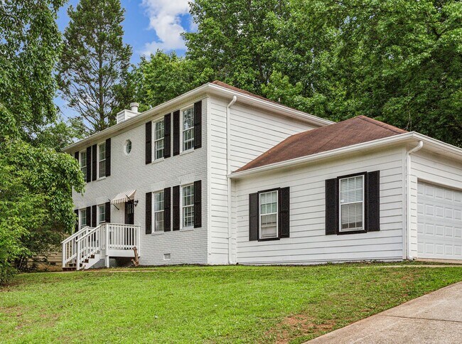 2201 Logan Dr in Jonesboro, GA - Building Photo - Building Photo