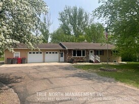 747 Wild W Ln SW in Alexandria, MN - Building Photo