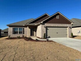 172 Shangrila Wy in Meridianville, AL - Building Photo