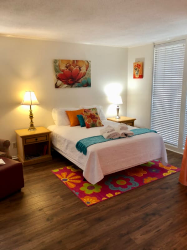 property at 109 Lakeside Villa