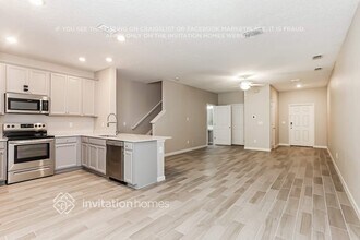 1217 Coastal Mdw Trl in Jacksonville, FL - Foto de edificio - Building Photo