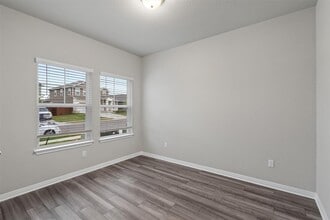 528 Loriner Wy in Liberty Hill, TX - Building Photo - Building Photo