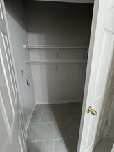 3687 Lochdale Terrace in Lexington, KY - Building Photo - Building Photo