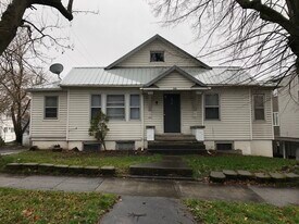 315 NE Spaulding St, Unit 315 NE Spaulding Lower in Pullman, WA - Building Photo