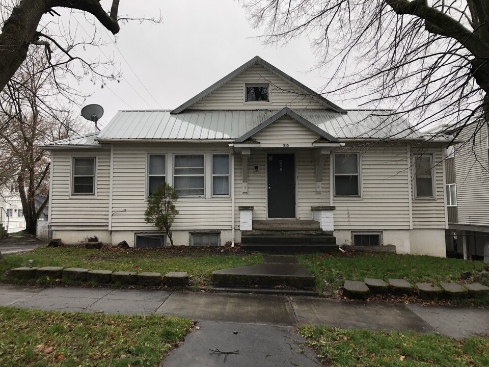 315 NE Spaulding St, Unit 315 NE Spaulding Lower in Pullman, WA - Building Photo