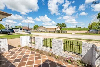 4319 Crestview in Wichita Falls, TX - Building Photo - Building Photo