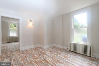 17 N Franklin St in Lambertville, NJ - Building Photo - Building Photo