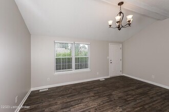 523 River Oaks Dr in Shepherdsville, KY - Building Photo - Building Photo