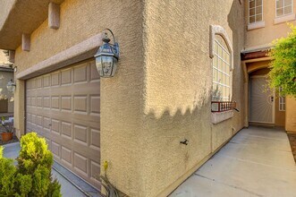 8236 Brilliant Pompon in Las Vegas, NV - Building Photo - Building Photo