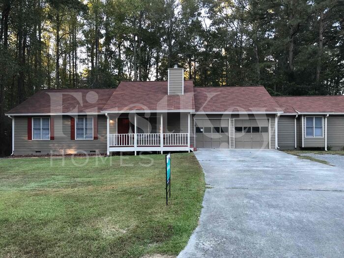 3352 Gus Robinson Rd in Powder Springs, GA - Building Photo