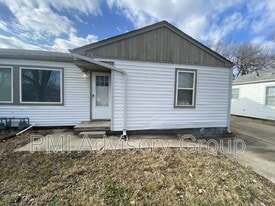 2817 SE Minnesota Ave in Topeka, KS - Building Photo