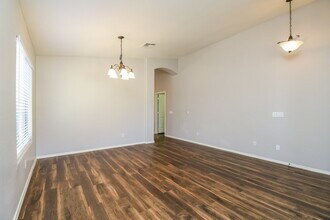 3275 W Sunshine Butte Dr in San Tan Valley, AZ - Building Photo - Building Photo