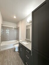 1912 N Beckley Ave in Dallas, TX - Building Photo - Building Photo