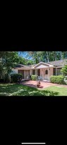 844 Pierce Ave, Unit B