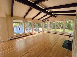 75 Woodchester Dr in Weston, MA - Building Photo - Building Photo