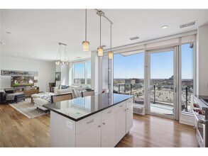 3209 Galleria in Edina, MN - Building Photo - Building Photo