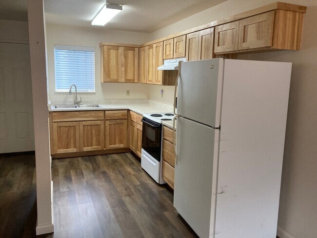 236 2nd Ave, Unit 224 in Rio Dell, CA - Building Photo - Building Photo