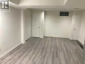 155 Highland Crescent in Toronto, ON - Building Photo - Building Photo