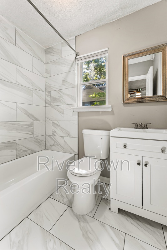 property at 1678 Alta Vista Ave