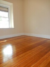 16 Cobden St, Unit 1 in Boston, MA - Building Photo - Building Photo