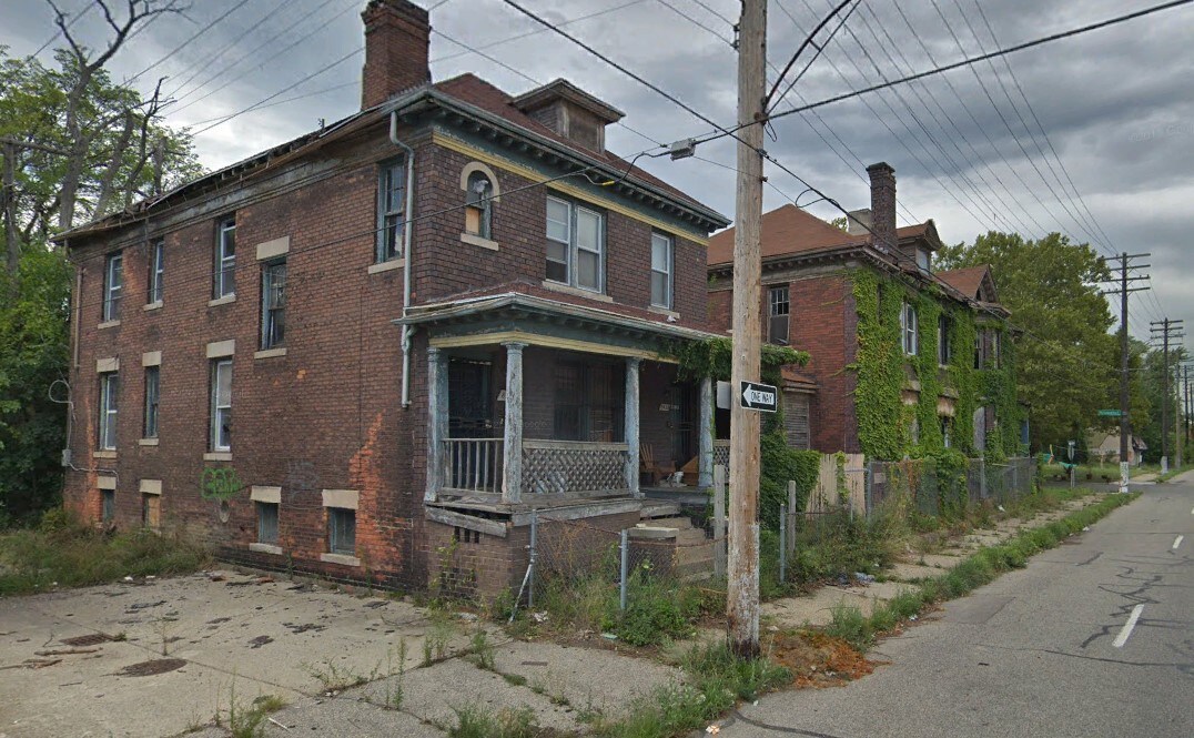 112 E Philadelphia St in Detroit, MI - Building Photo