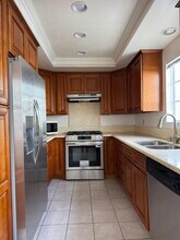 26145 Frampton Ave in Harbor City, CA - Foto de edificio - Building Photo