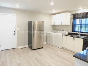 909 Tuscaloosa St in Greensboro, NC - Building Photo - Building Photo