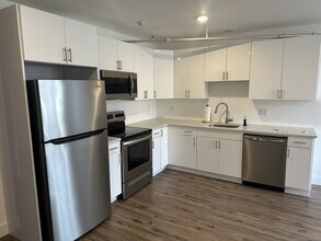 104 Main St in Torrington, CT - Building Photo - Building Photo