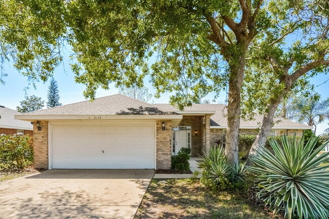 property at 2119 Dumas Dr