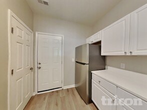 8302 Aspen Mountain Ct in Raleigh, NC - Building Photo - Building Photo