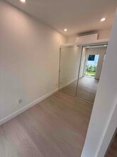 2175 NE 170th St in North Miami Beach, FL - Building Photo - Building Photo