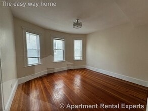 65 Conwell Ave in Somerville, MA - Building Photo - Building Photo