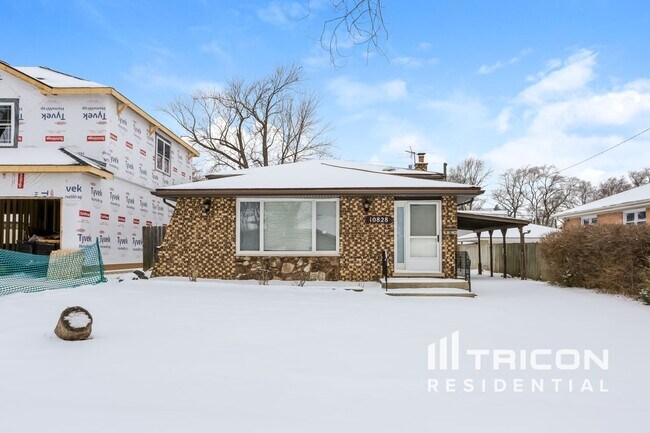 property at 10828 Massasoit Ave