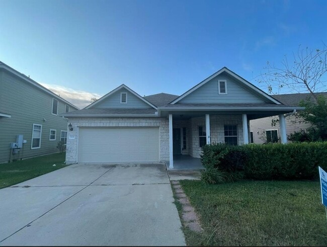1118 Boxwood Loop