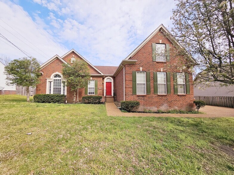 2408 Bayview Dr in Nashville, TN - Building Photo