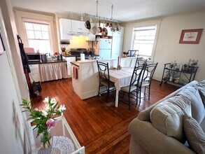 456 S Graham St in Pittsburgh, PA - Building Photo - Building Photo