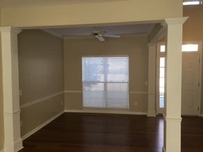 3907 Gisbourne Dr in Jamestown, NC - Foto de edificio - Building Photo