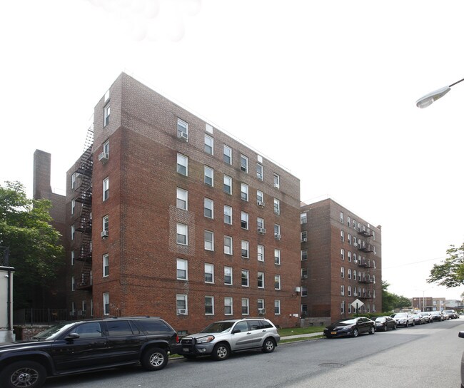 3319 Kings Hwy in Brooklyn, NY - Foto de edificio - Building Photo