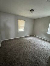 1400 Phoenix Dr in Wichita Falls, TX - Building Photo - Building Photo